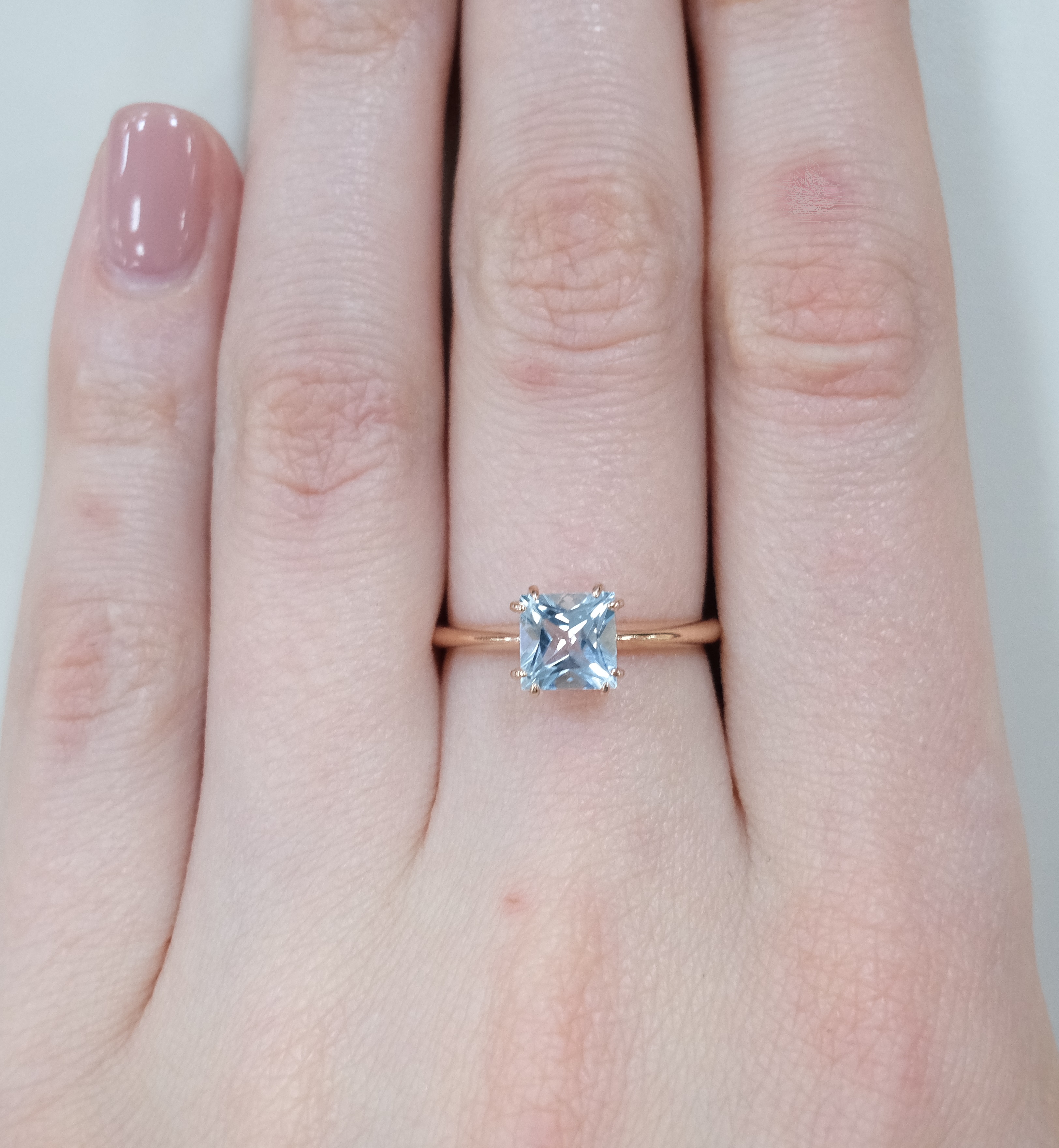 Серебряное кольцо с топазом